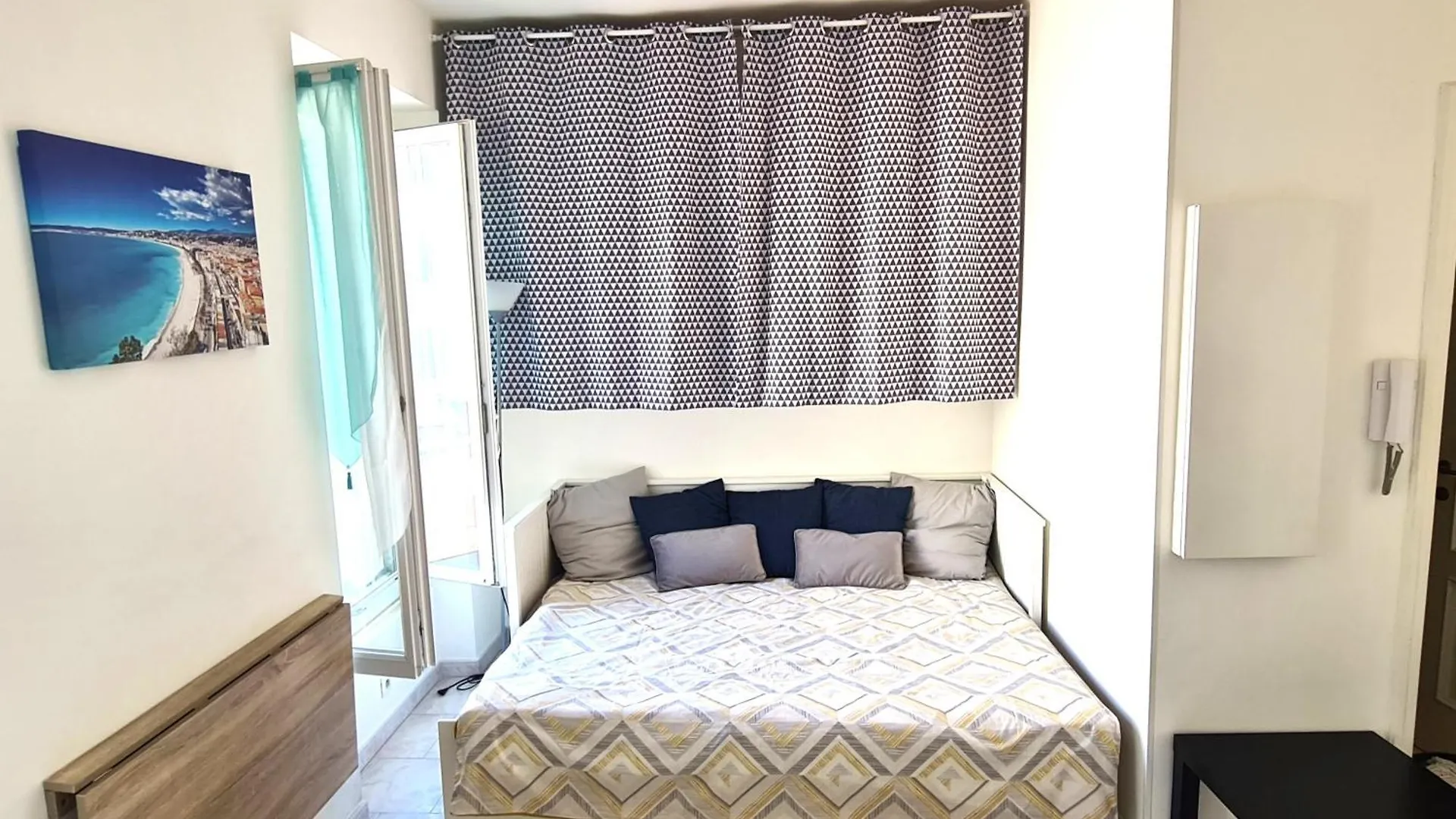 Studio cosy hypercentre à 500m de la plage Nice France